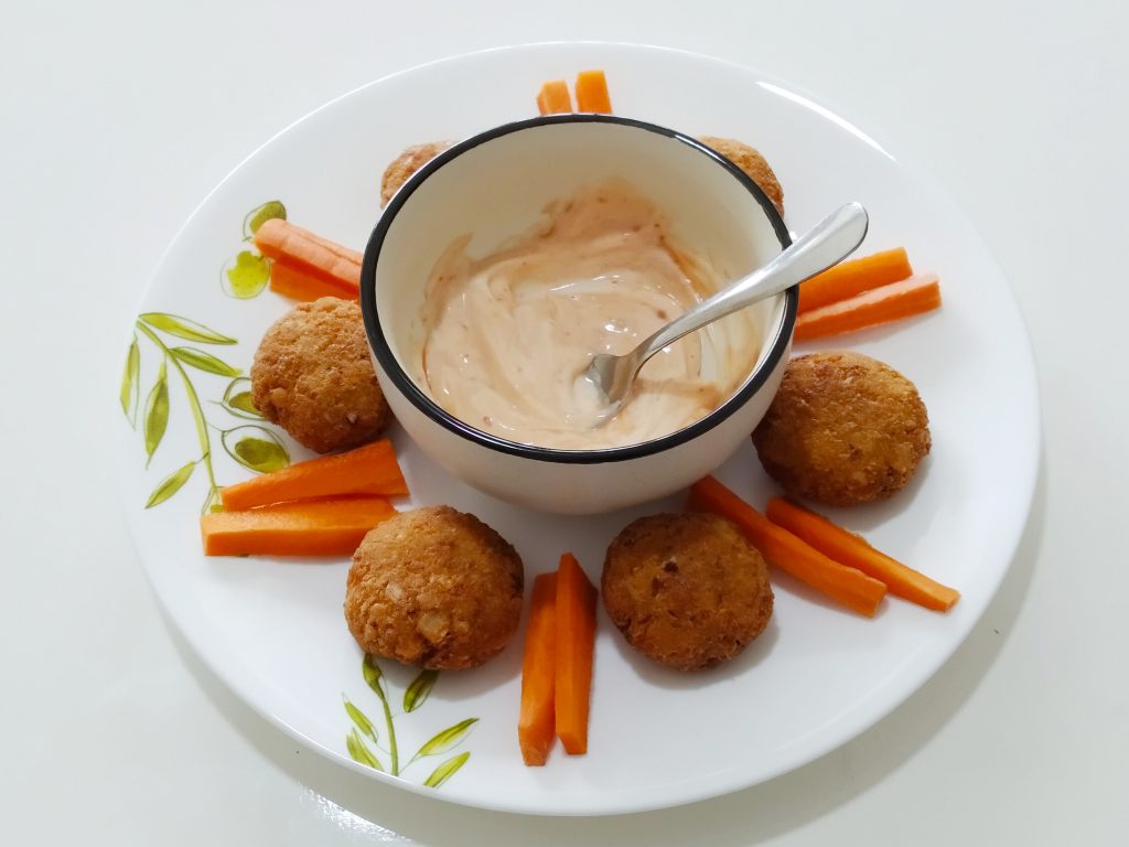 High protein Falafel recipe can be accompanied with Hummus
