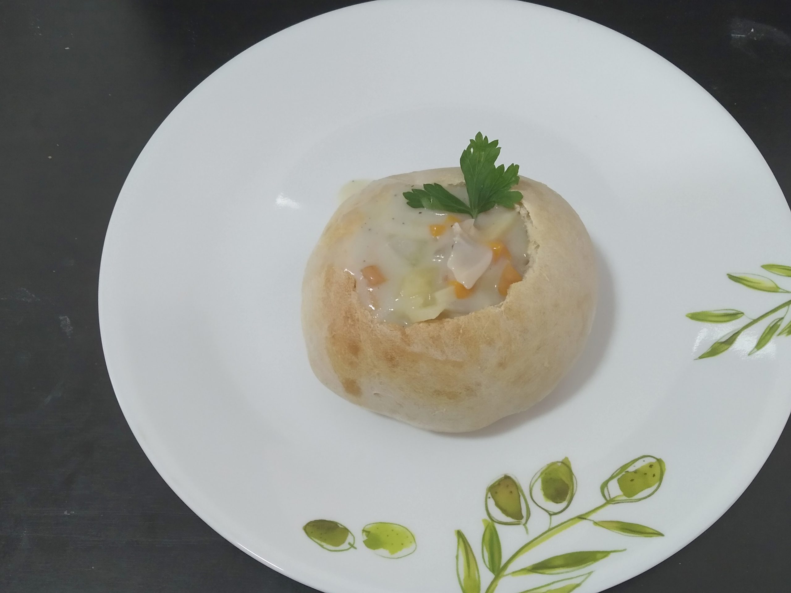 Clam chowder in a bread bowl
